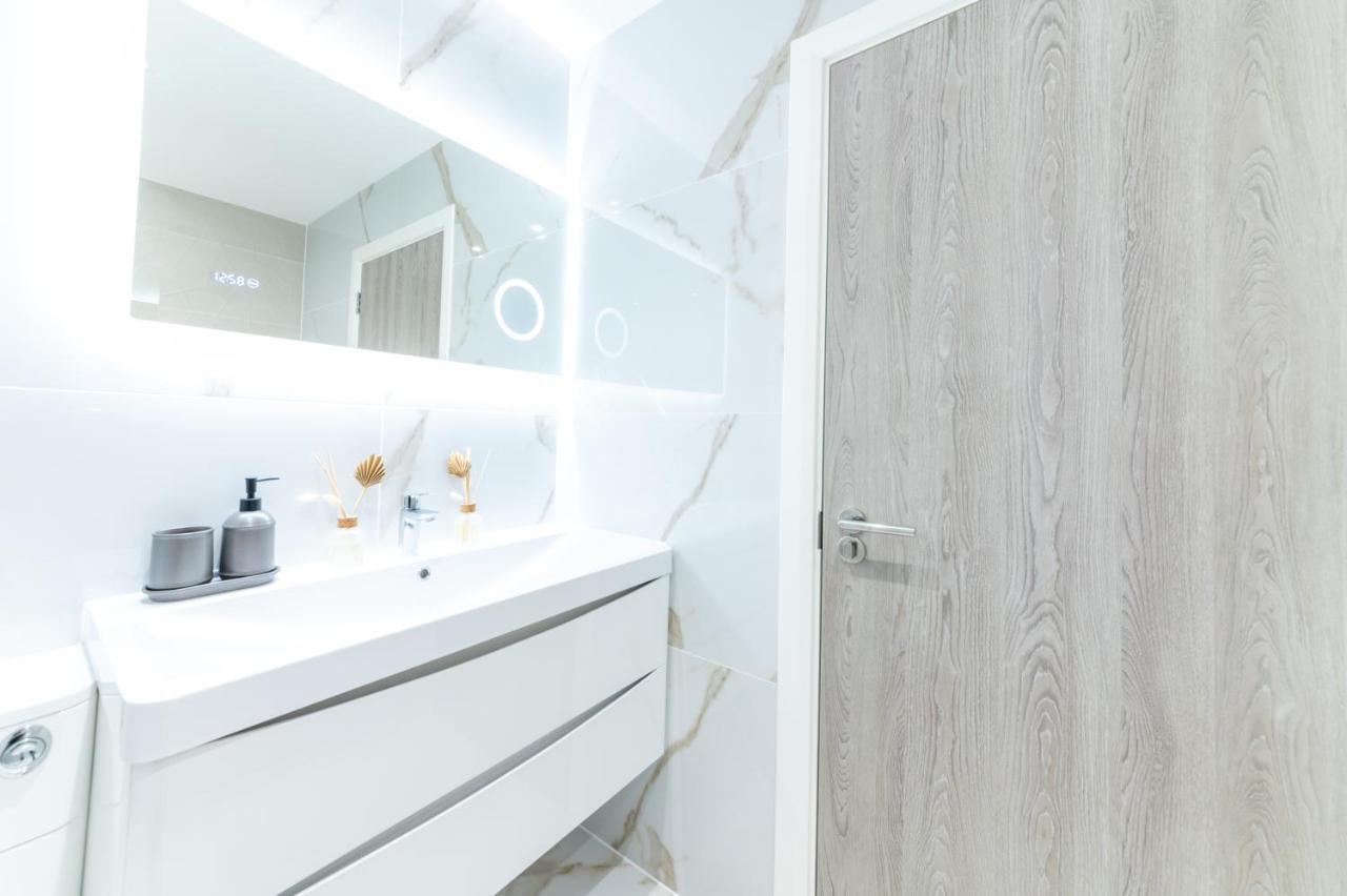 Luxury 2 Bedrooms - 2 Bathrooms - F5 London Bagian luar foto