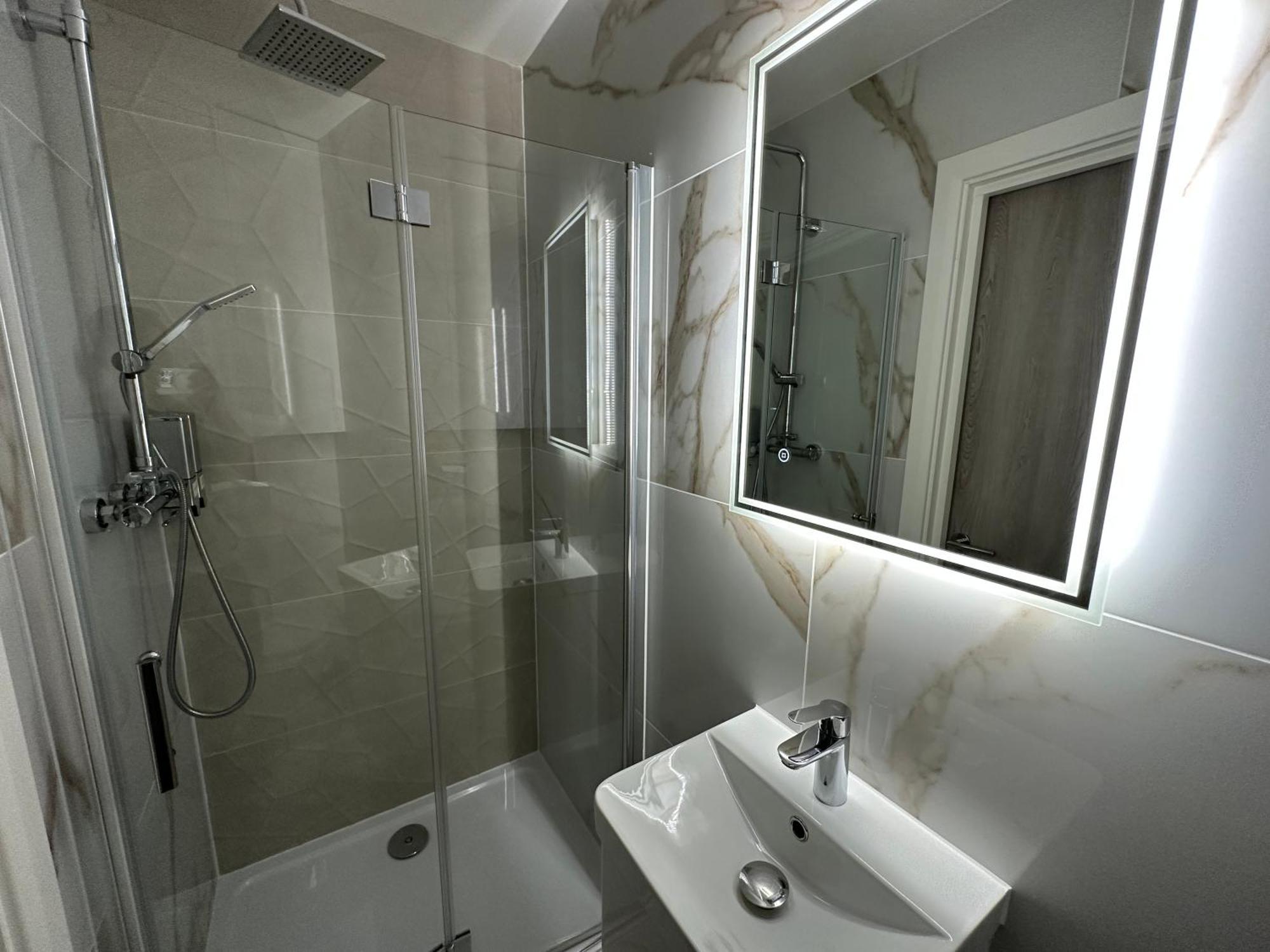 Luxury 2 Bedrooms - 2 Bathrooms - F5 London Bagian luar foto